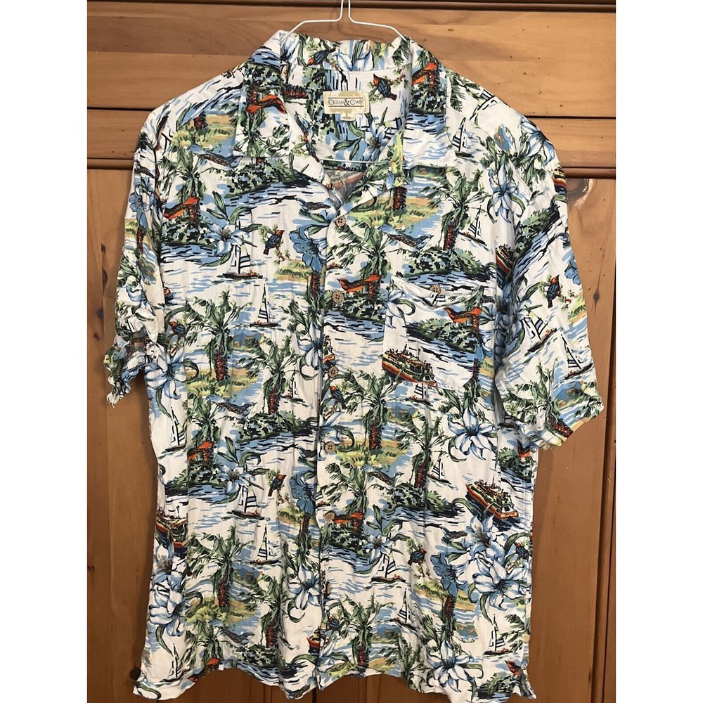 Ocean and Coast Shirt Mens L Hawaiian Floral Short Sleeve Casual Beach Wear